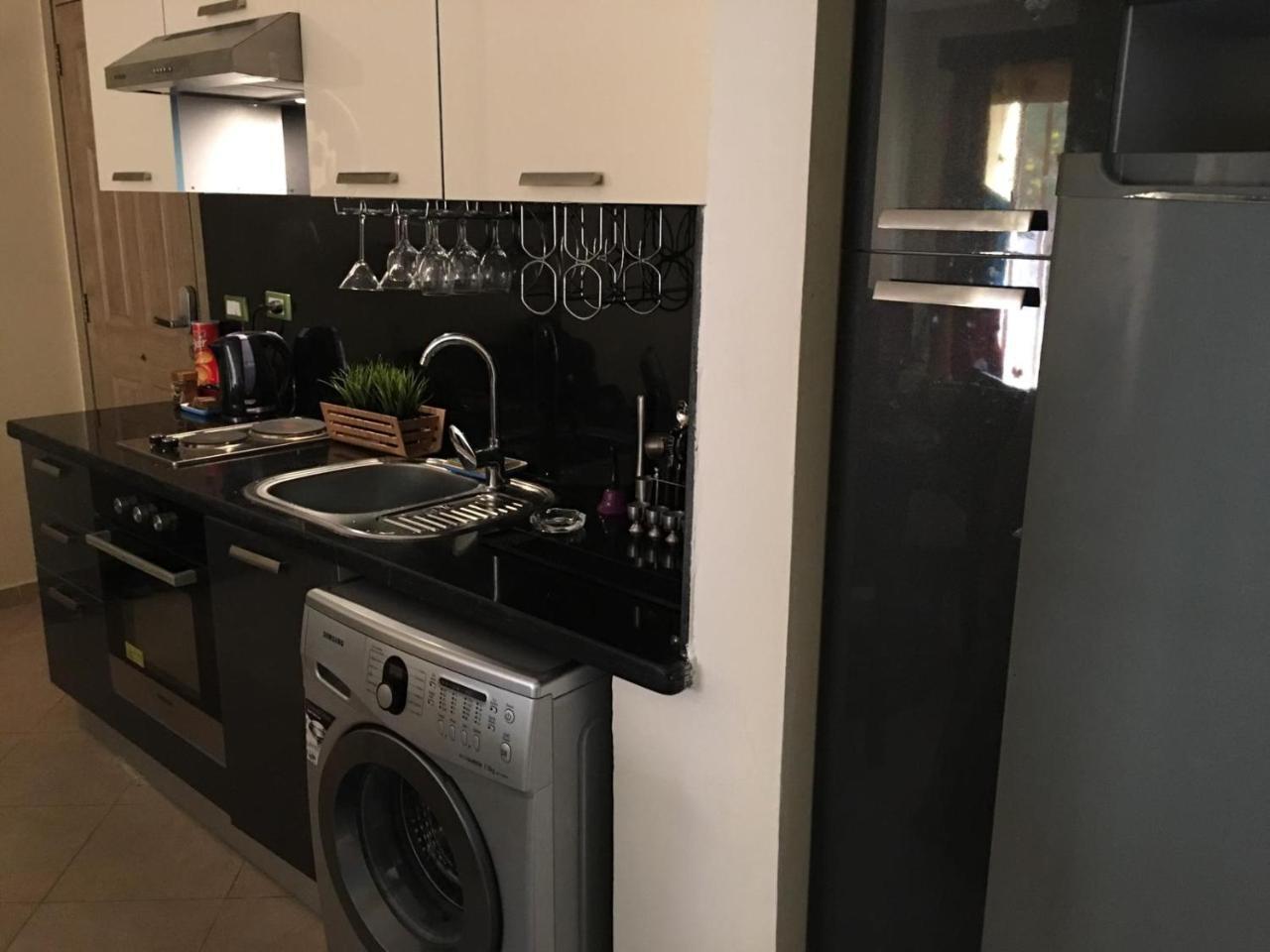 הורגהדה Pool View Apartment At British Resort - Unit 02 מראה חיצוני תמונה